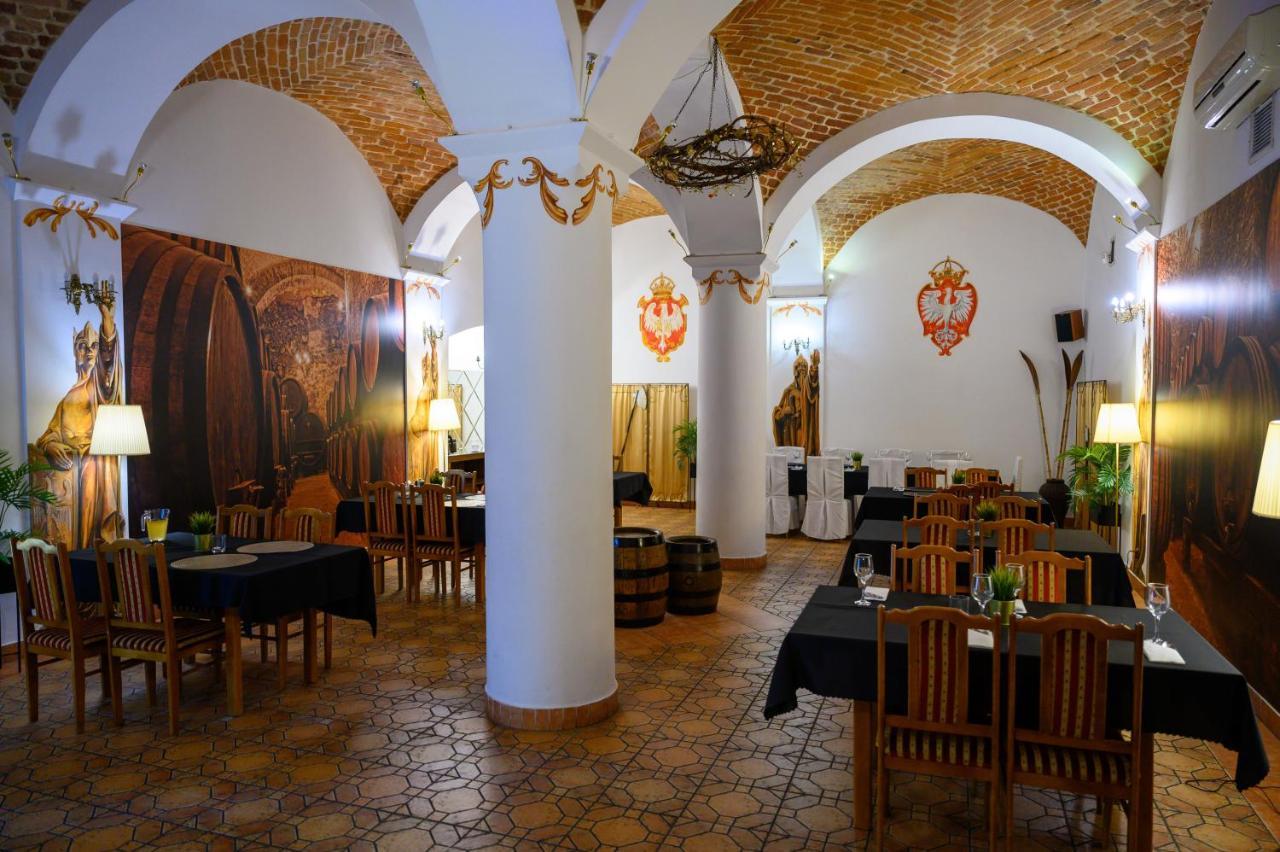 Stary Browar Tarnobrzeg Hotel Exterior foto